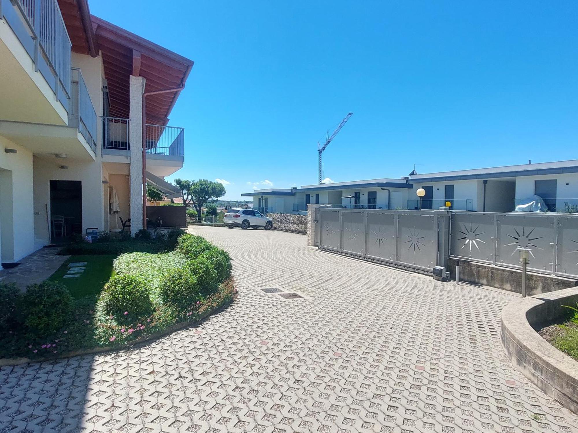 Apartment Brezza Di Lago - Regarda Travel Lazise Eksteriør bilde